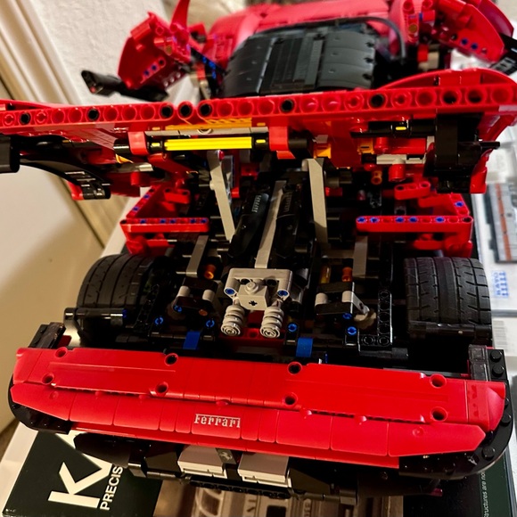 Sold LEGO Technic Ferrari Daytona SP3 42143, Race Car Model Building Kit, - Picture 6 of 11